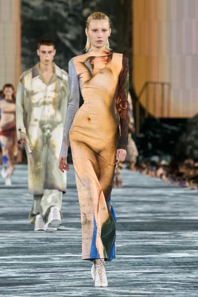 Look 61